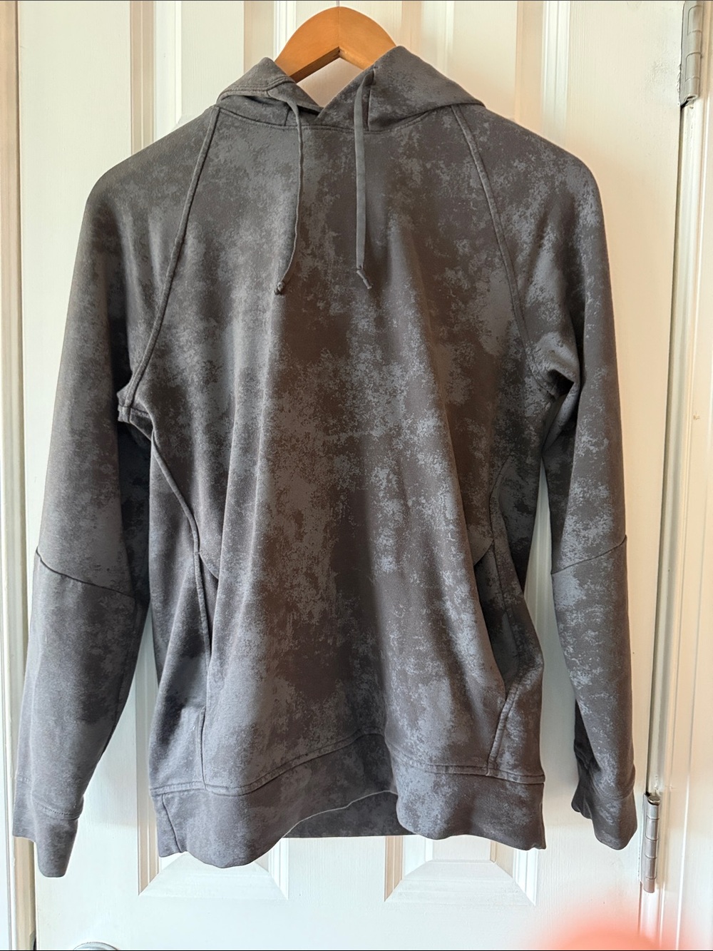 lululemon athletica Men's Hooded Pullover - Charcoal Gray Tie-Dye XS EUC (P2)